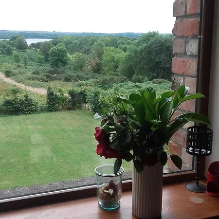 Holiday home Trinity Lodge On Lakeshore With Horses, Jetty & Games Room Boyle